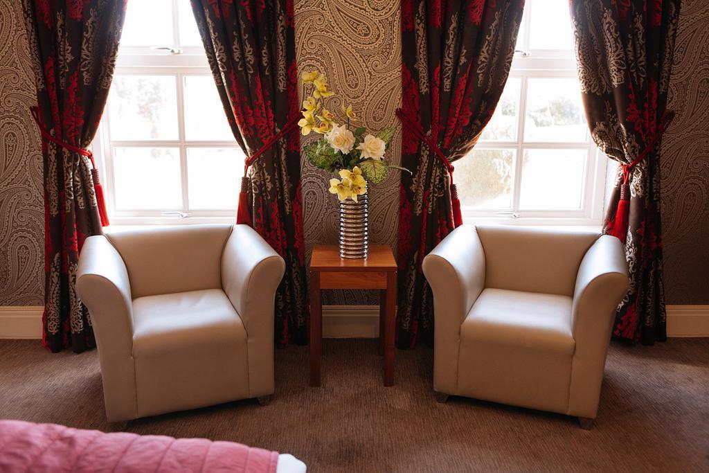 The Bannatyne Spa Hotel Хейстингс Екстериор снимка